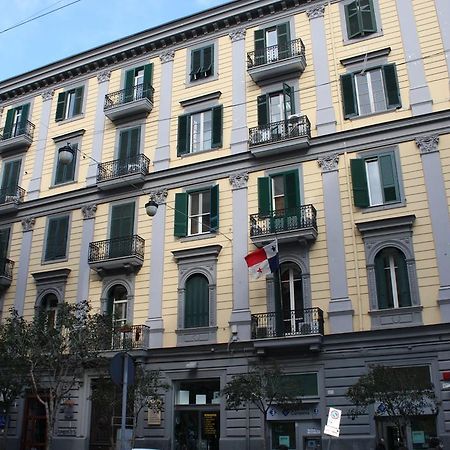 Bed and Breakfast Be Italian Flat Duomo 319 à Naples Extérieur photo