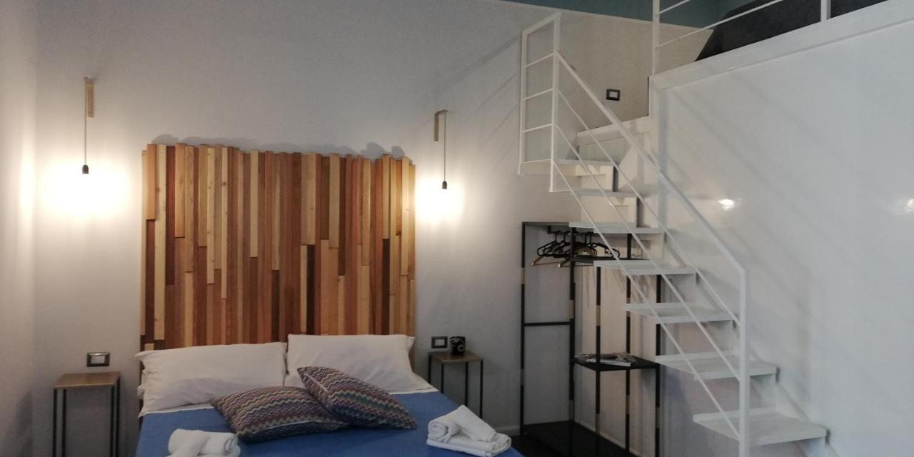 Bed and Breakfast Be Italian Flat Duomo 319 à Naples Extérieur photo