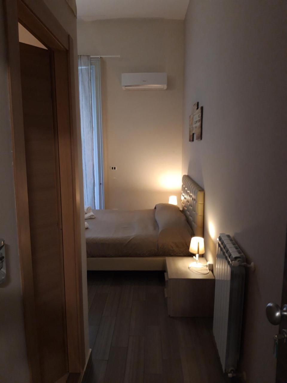 Bed and Breakfast Be Italian Flat Duomo 319 à Naples Extérieur photo