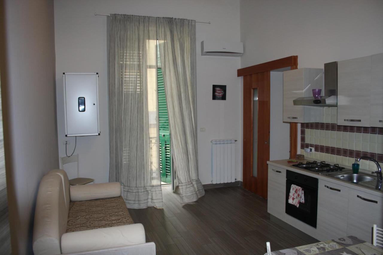 Bed and Breakfast Be Italian Flat Duomo 319 à Naples Extérieur photo